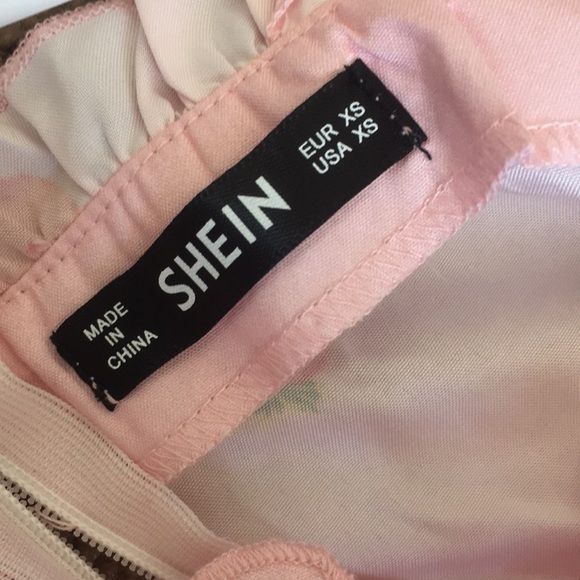 NWOT SHEIN STRAWBERRY LACE UP DRESS- READ DESC - Picture 7 of 7